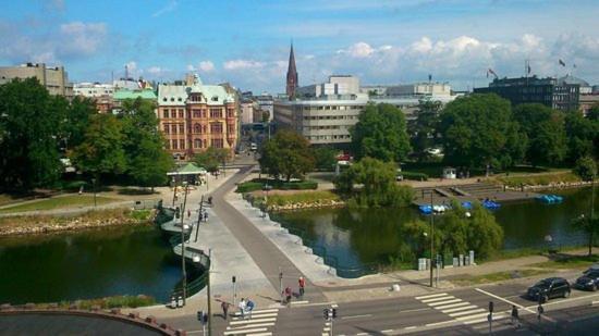 Two-Bedroom Apartment In City Center Of Malmoe Close To Copenhagen Exterior photo